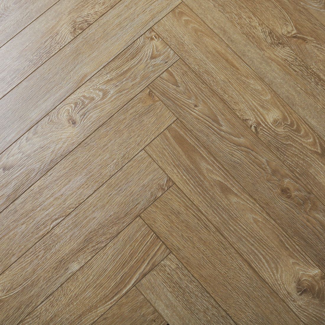  Ламинат Alpine Floor Herringbone LF105-07 Дуб Тироль 4V 34 кл(600x100x12mm)1,320 м2.уп